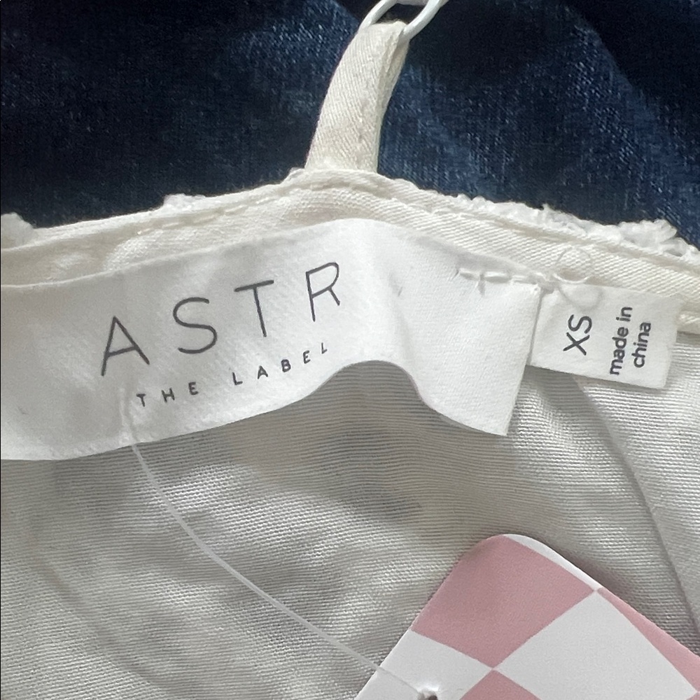 Astr Cream Lace Midi Dress - Picture 2 of 7